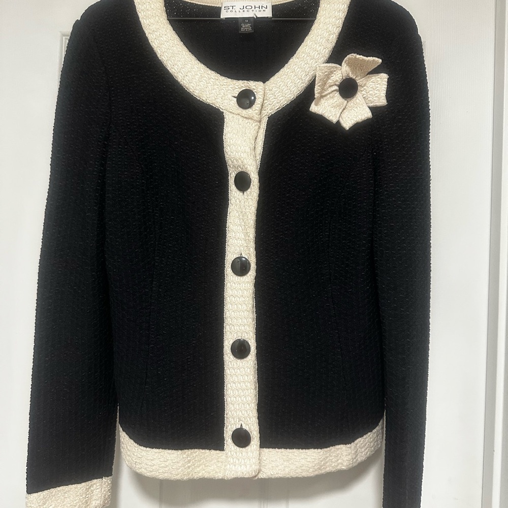 St. John Black and Cream Women's Sweater